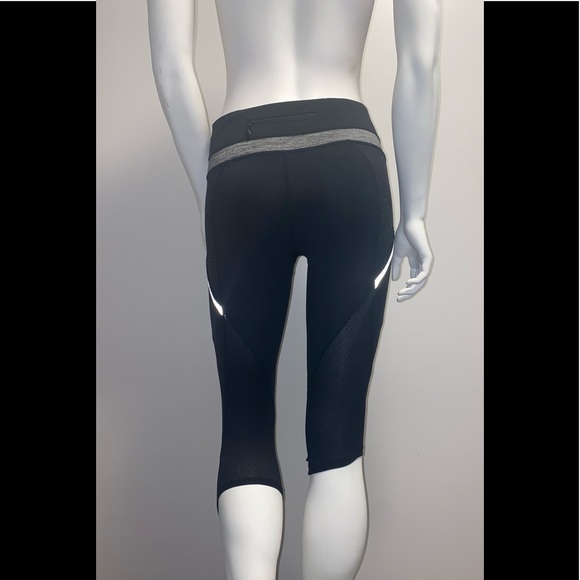 Lululemon Crop Workout Pants - Picture 3 of 4